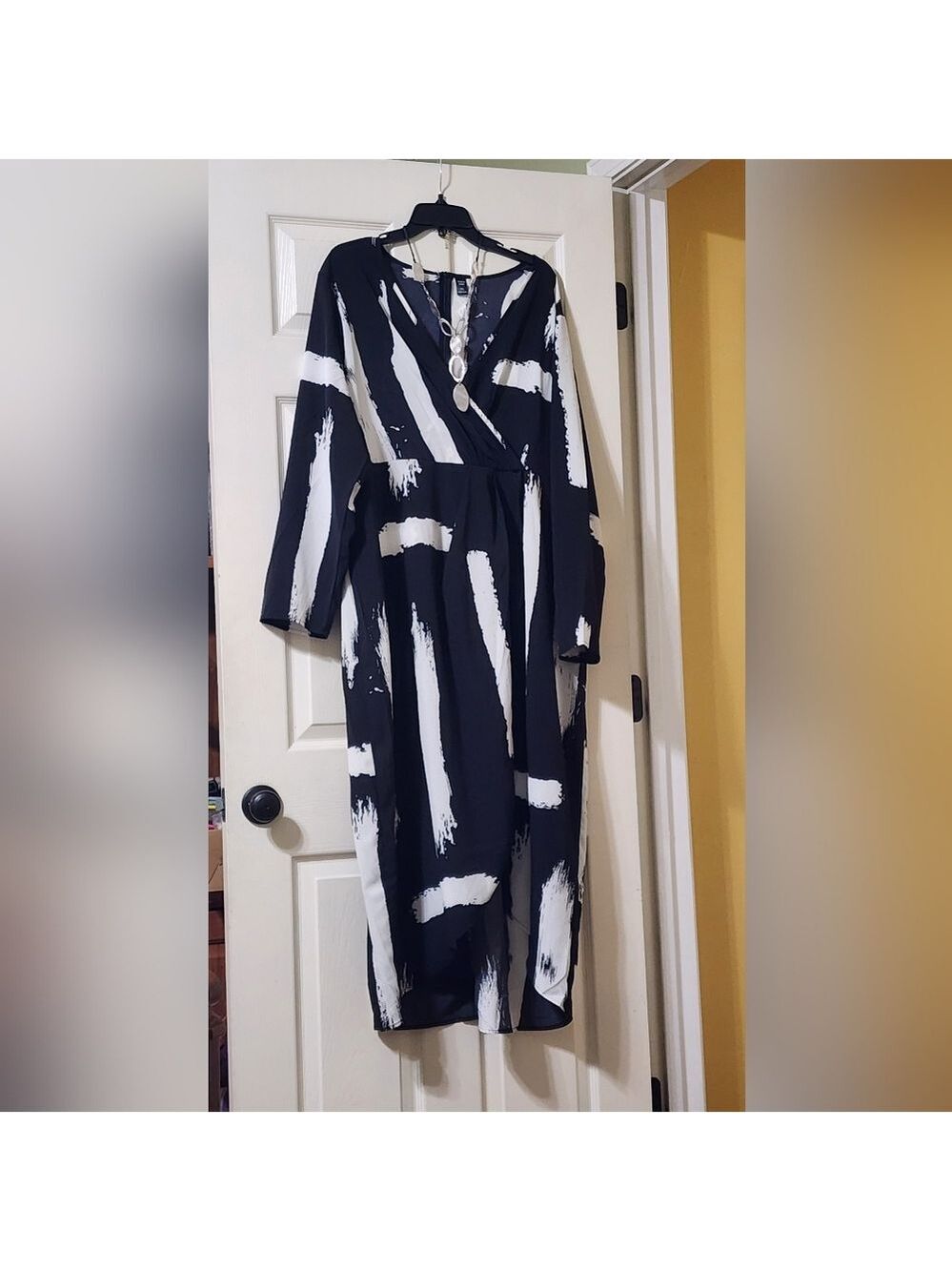 SHEIN Black and White Wrap Sundress FREE NECKLACE!! - Picture 4 of 5